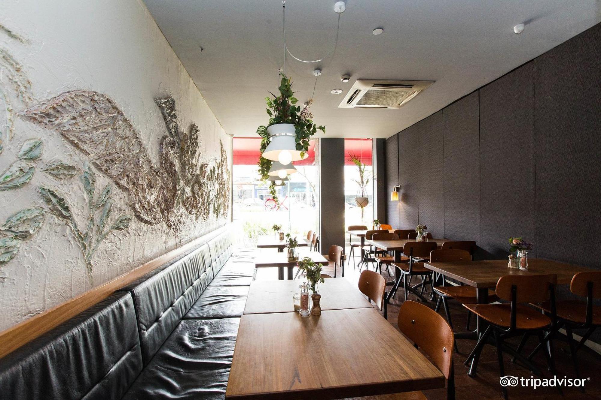 Tolarno Hotel Melbourne Exterior photo